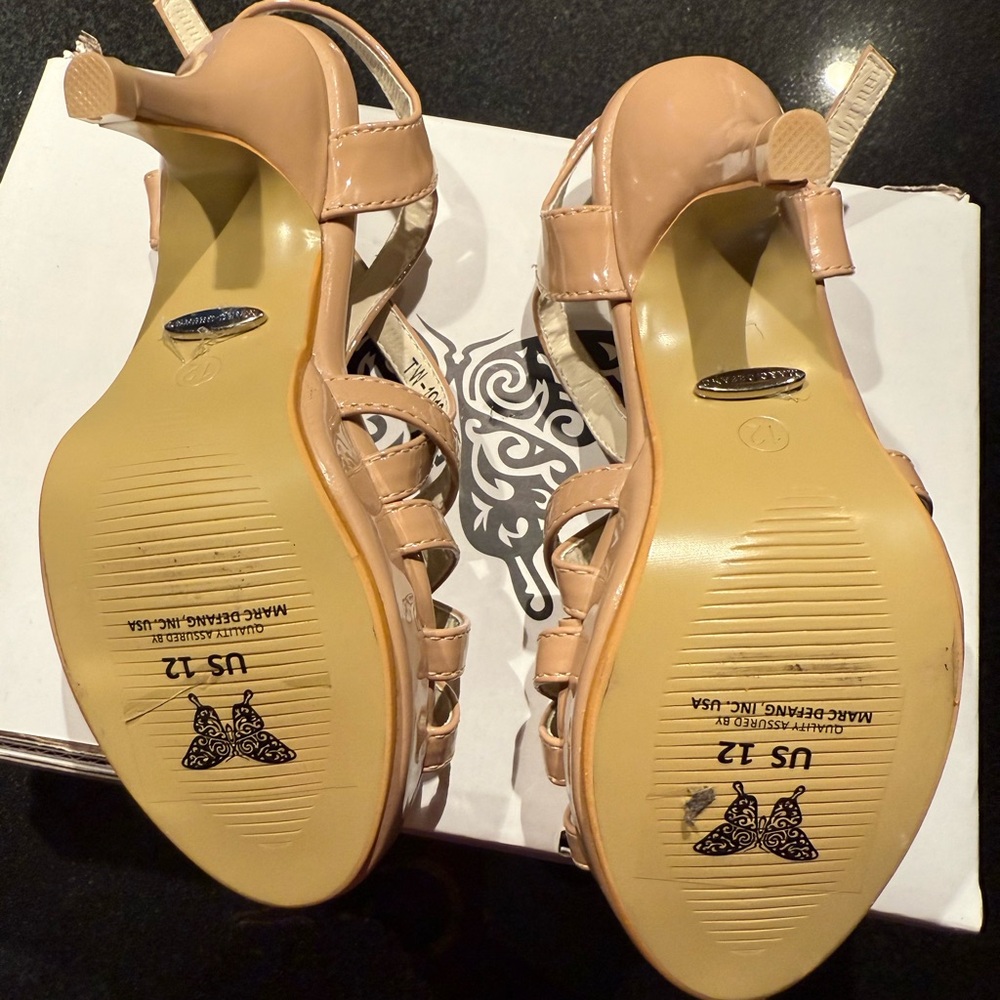 Kids Nude Heels Dress Shoes - Picture 4 of 4